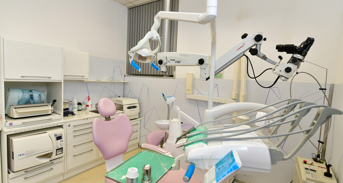 Dentista a Roma Torre Angela: Perché Affidarti al Dott. Giuseppe Conca per la Salute dei Tuoi Denti